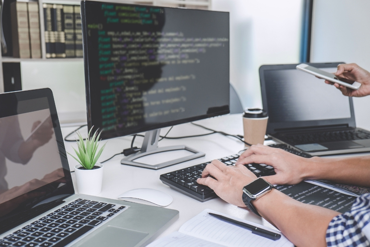 TOP 18 phần mềm AI miễn phí được dùng nhiều nhất hiện nay