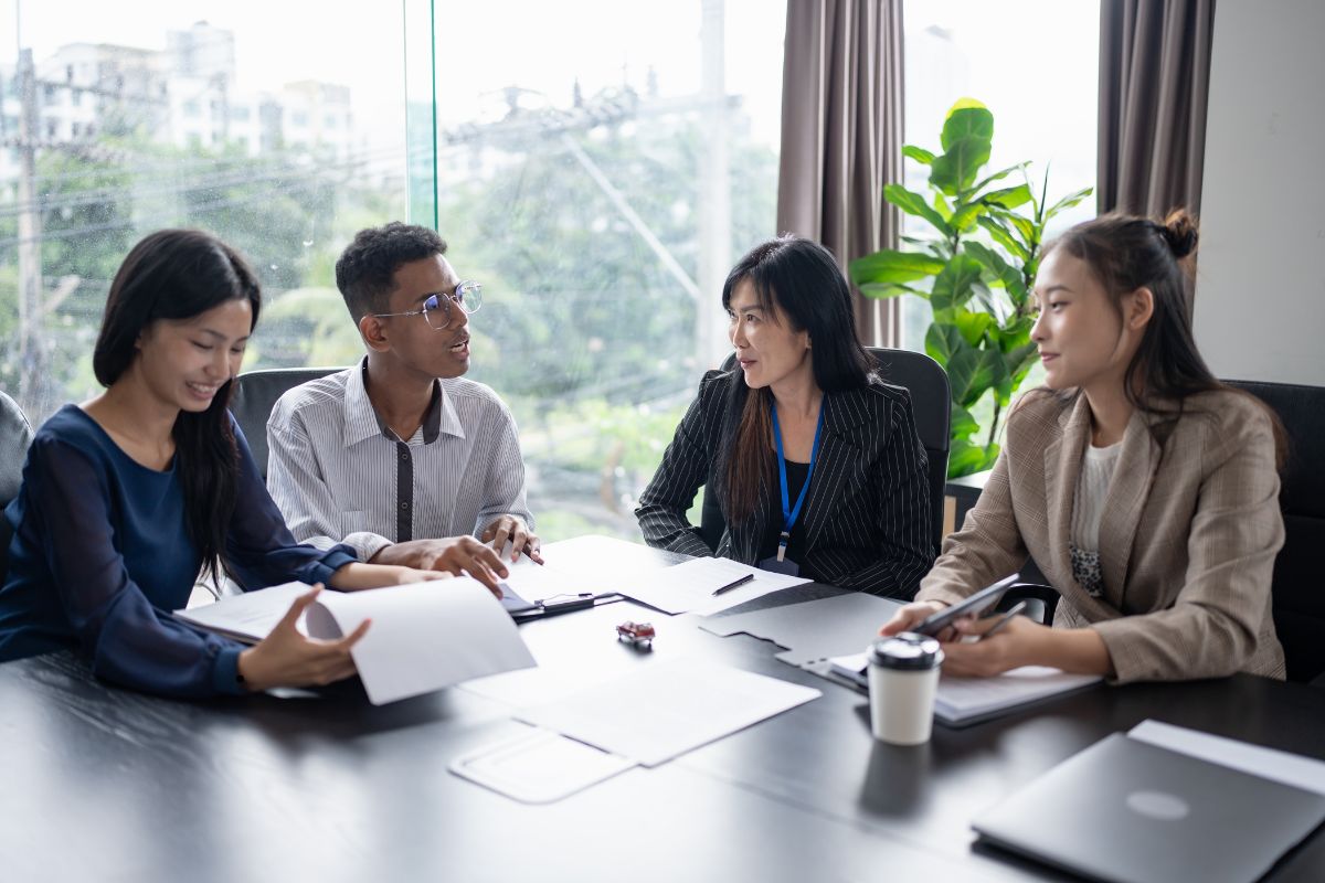Tiêu chí chọn giáo trình quản trị nguồn nhân lực hiệu quả